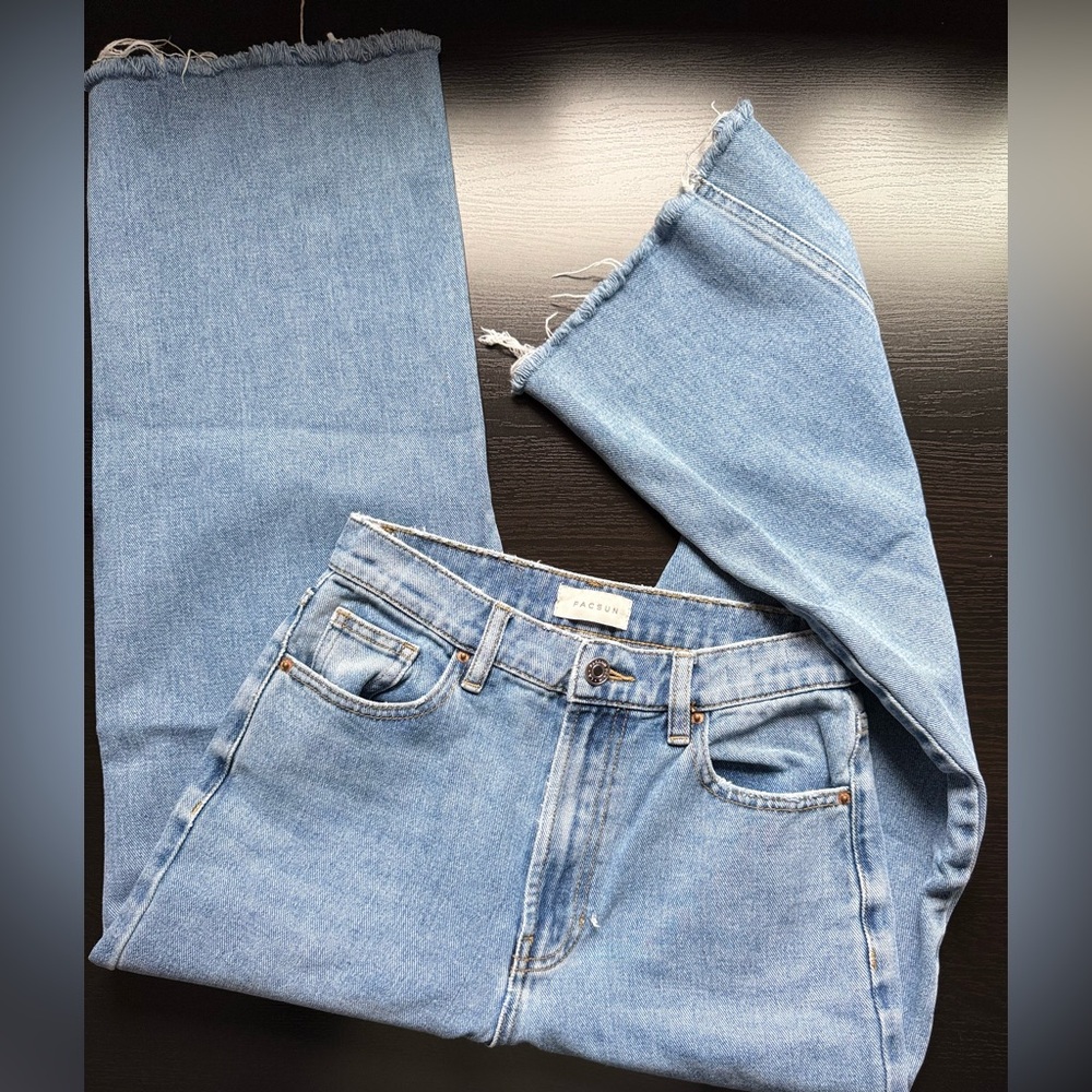 PacSun High Rise Wide Leg Crop Jeans Size 25 Light Wash Denim